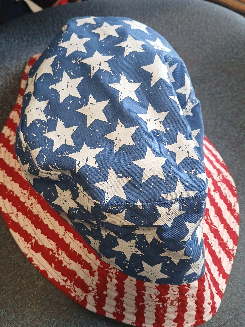 American Flag Star Bucket Hat - Blue & Red
